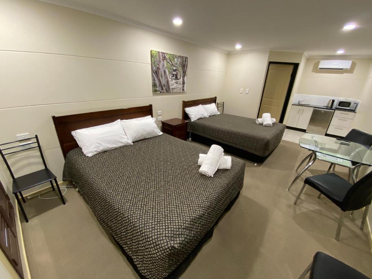 Balranald Club Motel Kültér fotó