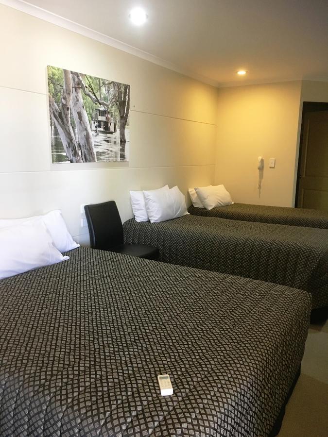 Balranald Club Motel Kültér fotó